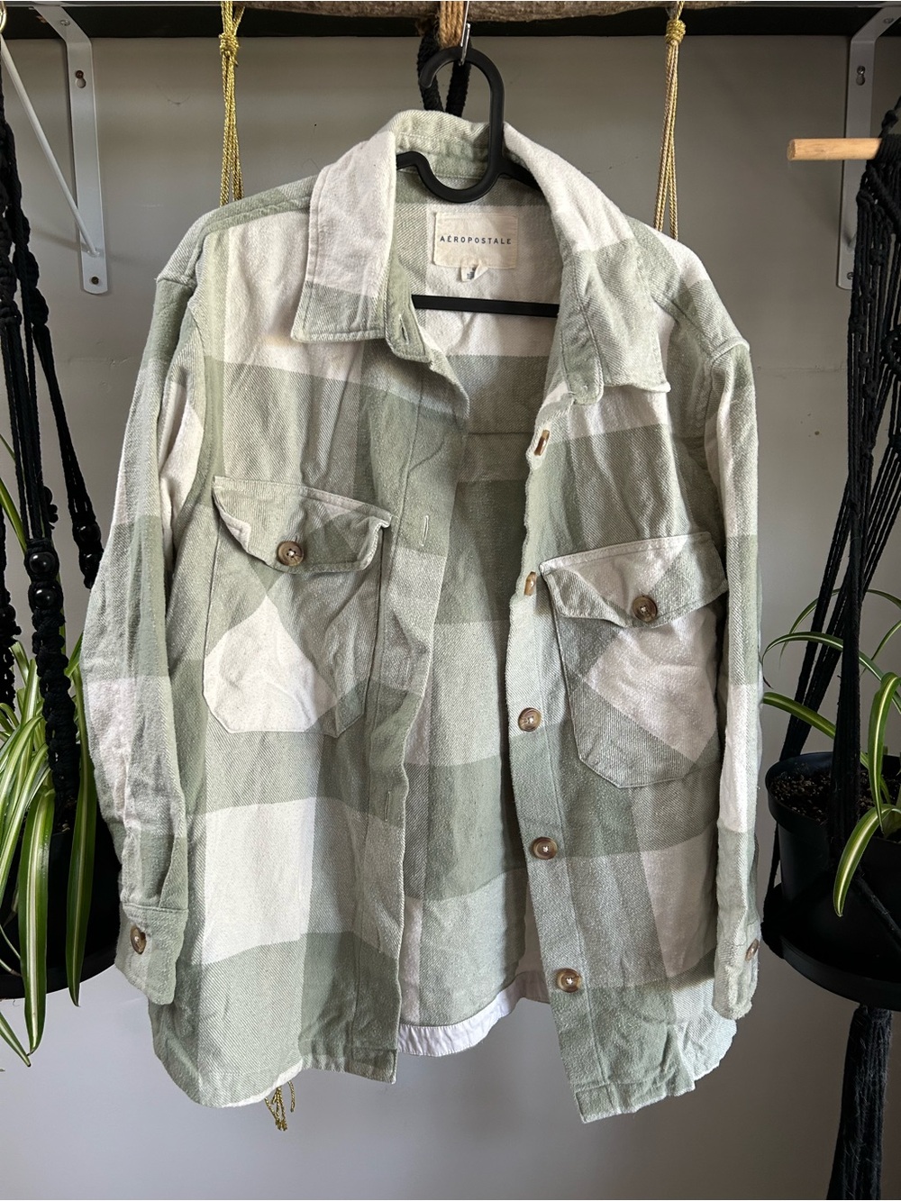 Aéropostale Green & White Plaid Button-Up Flannel